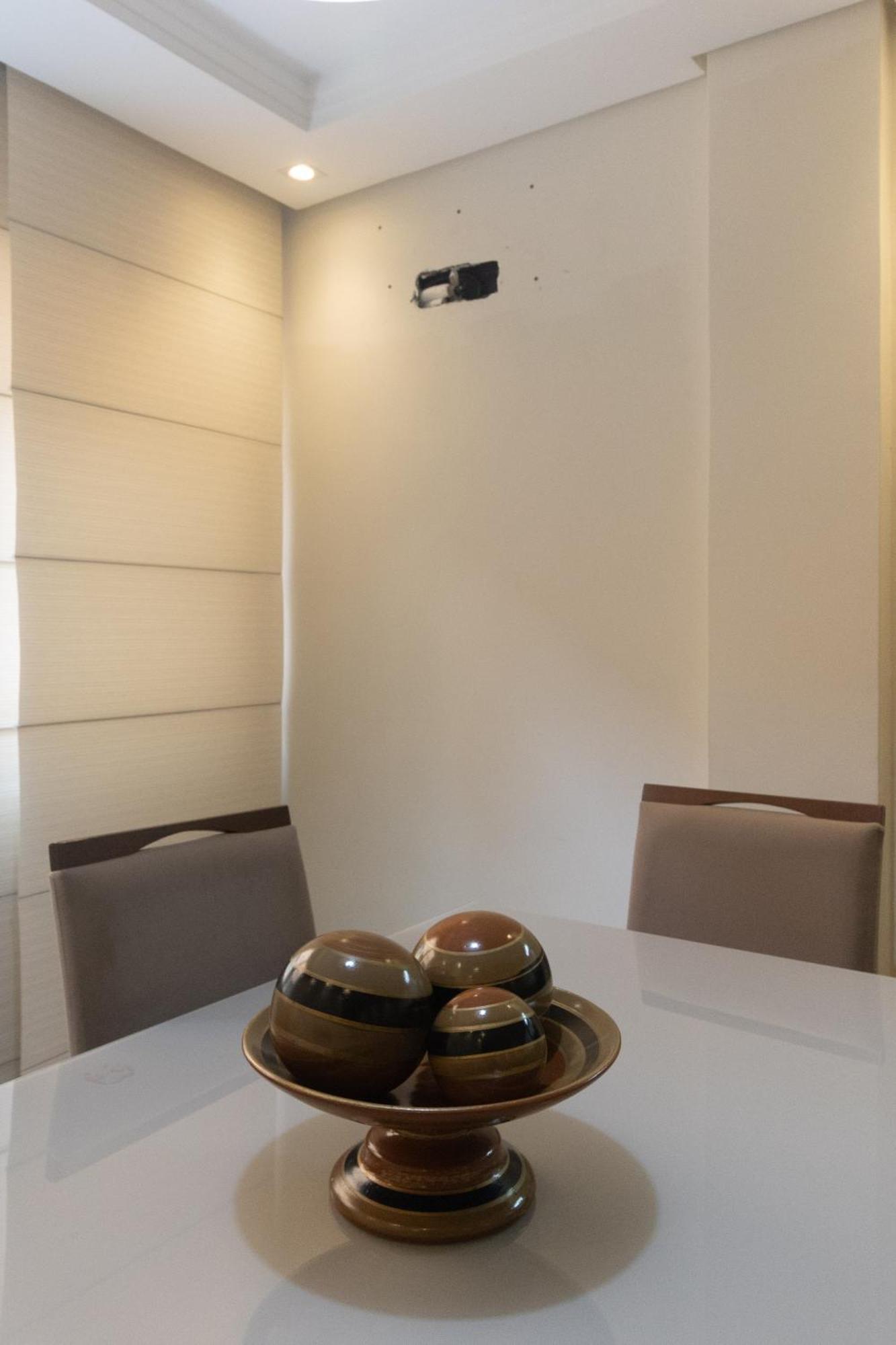 Apto Luxuoso Enseada Apartamento